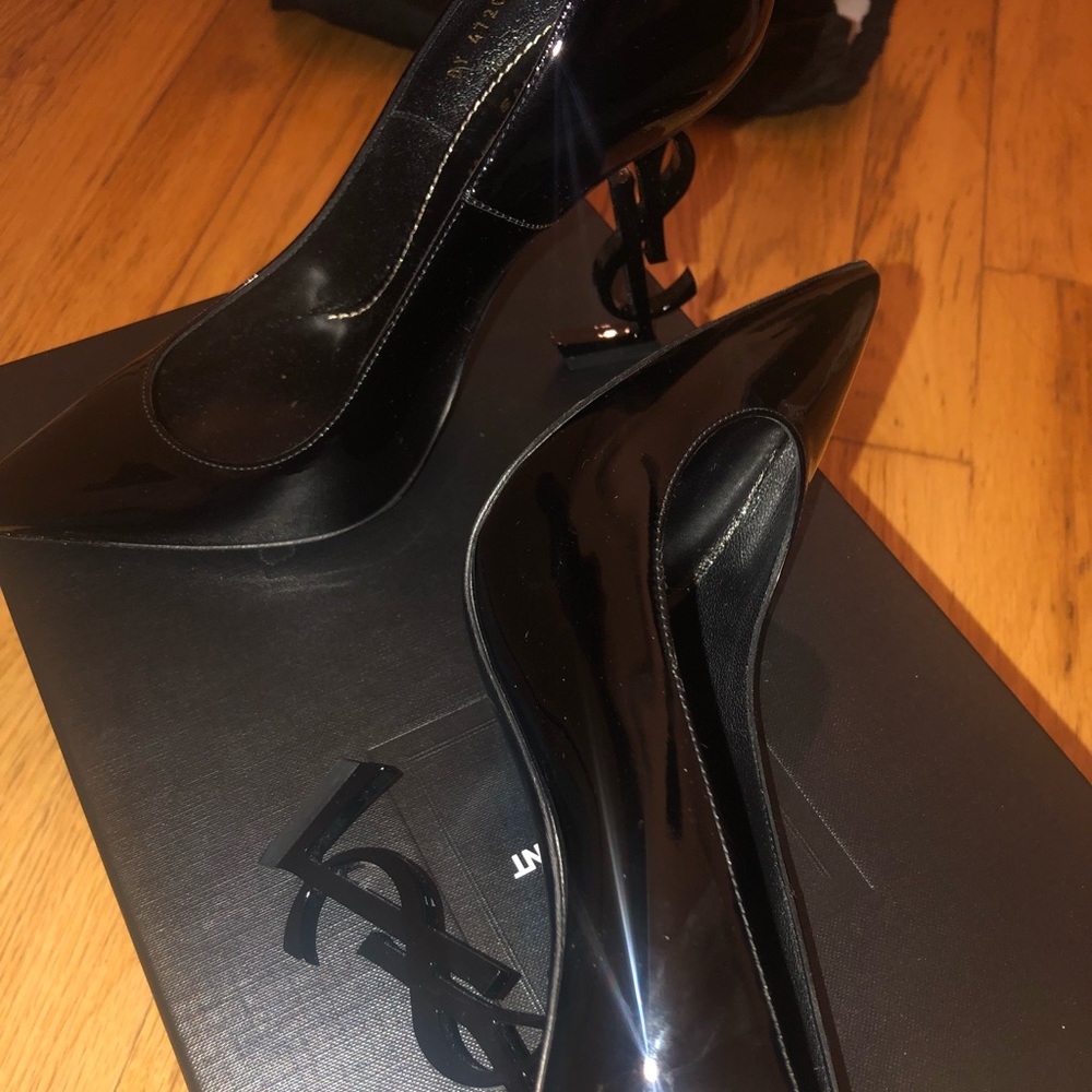 Ysl black pointed heels
